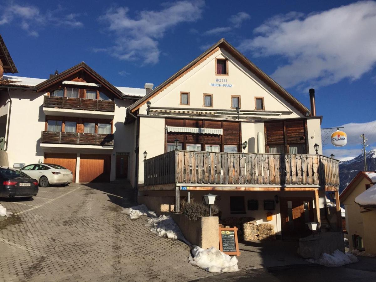 Hotel Reich-Präz Domat Exterior foto